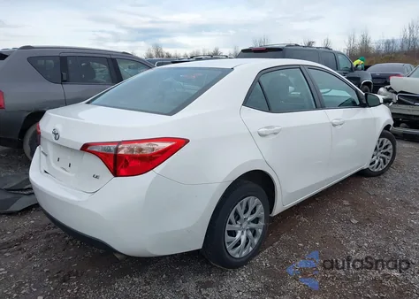 2018 Toyota Corolla Le z USA, uszkodzony, nr VIN 2T1BURHEXJC104973
